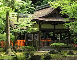 渉渓園と山口神社